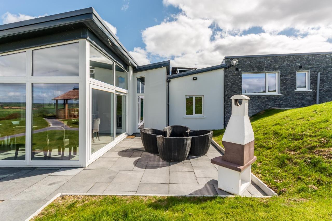 River Views,Kinsale, Hosted By Exquisite Holiday Homes, Sleeps 26 Корк Экстерьер фото