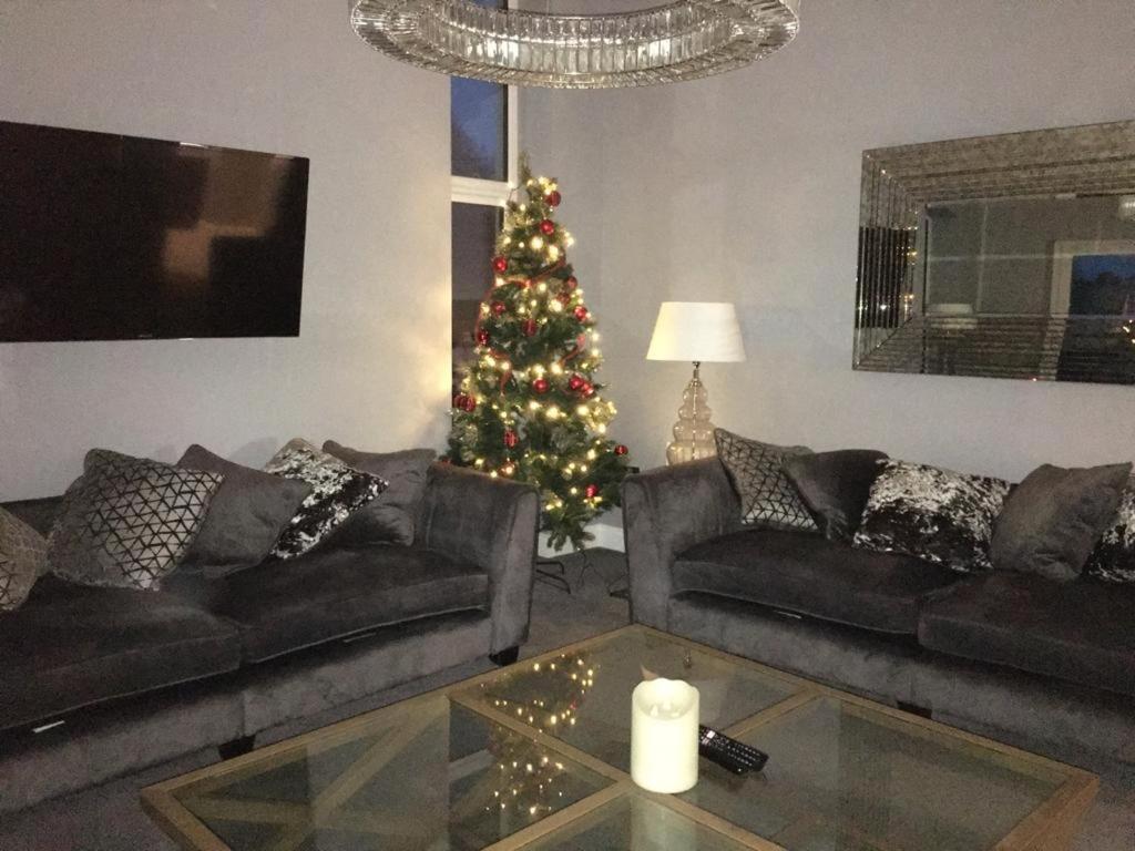 River Views,Kinsale, Hosted By Exquisite Holiday Homes, Sleeps 26 Корк Экстерьер фото