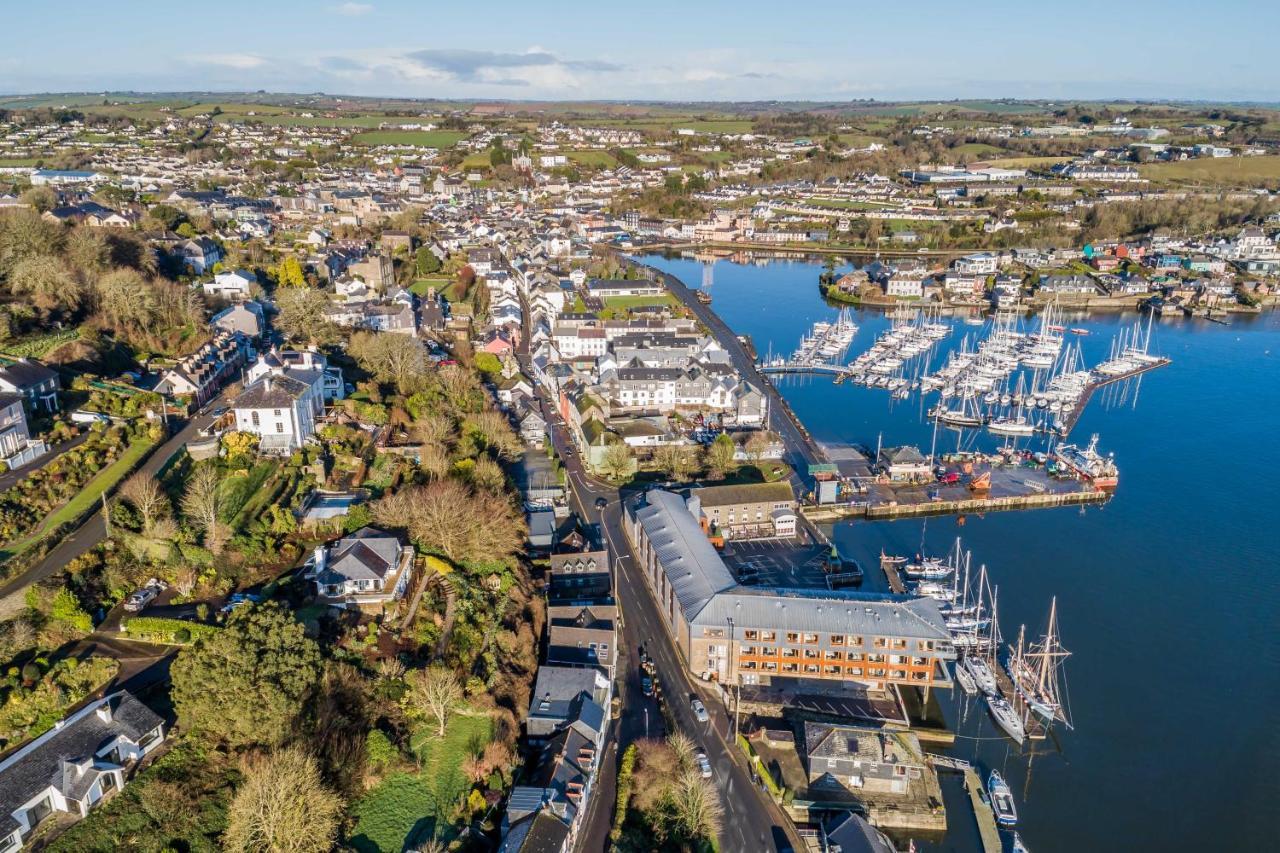River Views,Kinsale, Hosted By Exquisite Holiday Homes, Sleeps 26 Корк Экстерьер фото